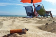 Verano sin humo: entra en vigencia la ordenanza que prohíbe fumar en balnearios privados