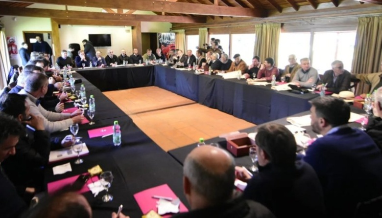Intendentes bonaerenses de Juntos se reunieron con el foco puesto en la autonomía municipal