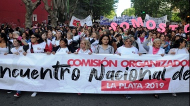 Multitudinario cierre del Encuentro Nacional de Mujeres realizado en La Plata