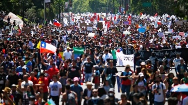 Miles de personas volvieron a copar las calles de Santiago en Chile