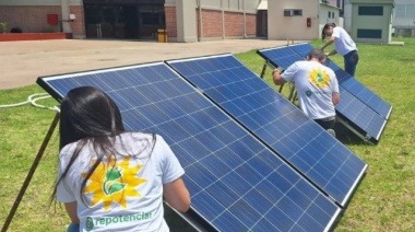 Instalan un sistema de paneles solares en la Universidad de La Matanza
