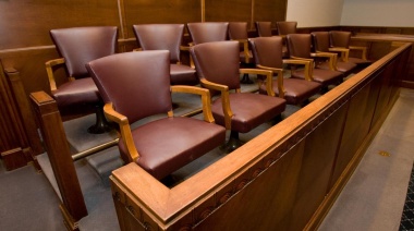 Jurado popular declaró culpable a un hombre acusado de abusar de su hija