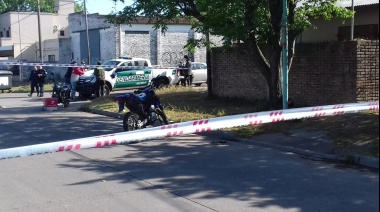 Un policía que trabaja como delivery mató a uno de los delincuentes que le quiso robar la moto