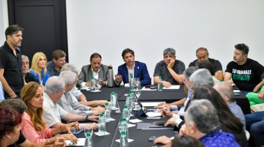 Reunión de Kicillof con dirigentes de unión por la patria