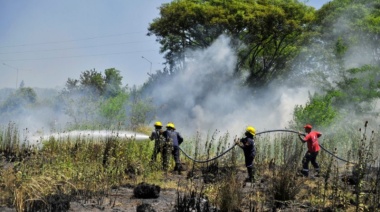 Por un incendio cierran el acceso al Parque Nacional Ciervo de los Pantanos