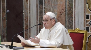 El papa pidió "valor" para rechazar las fake news, que “desgastan y rompen la convivencia"
