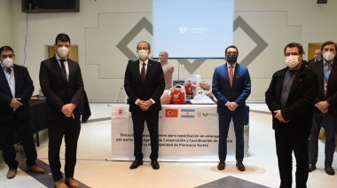 Florencio Varela recibió equipamiento sanitario donado por el Embajador de Turquía