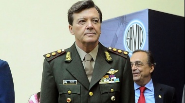 Ex Jefe del Ejército responsabiliza al Gobierno de Macri por el envío de armas a Bolivia