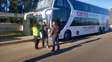 En Mar del Plata interceptaron un micro con 46 pasajeros que se dirigía a Jujuy sin permiso