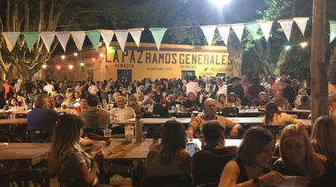 30 mil personas en Roque Pérez disfrutaron de “La Noche de los Almacenes”