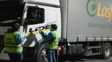 Detectan alto incumplimiento de normas en mercadería transportada por camiones