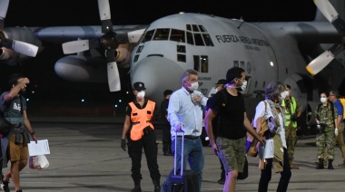 Unos 4.000 argentinos volverán al país esta semana en 21 vuelos de repatriación