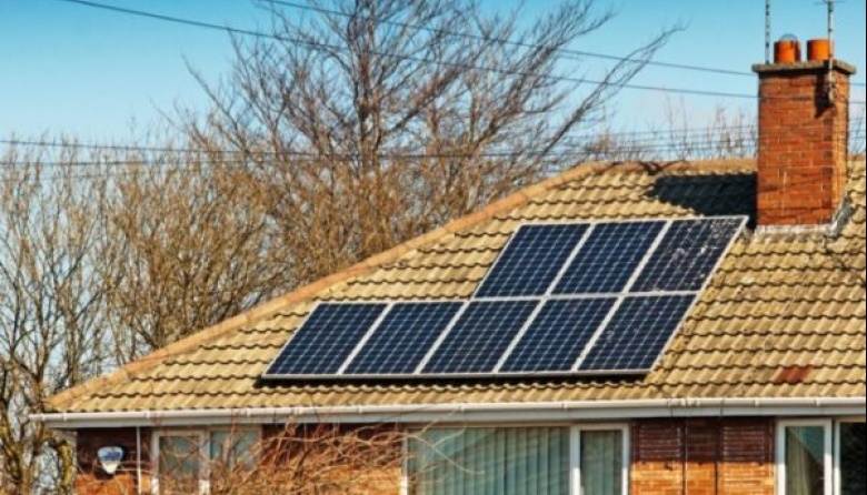 En tierras bonaerenses los usuarios de paneles solares podrán sumar energía a la red eléctrica