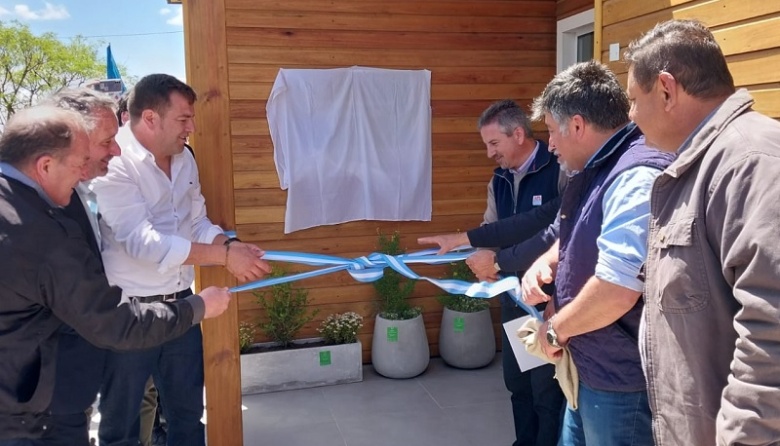 El INTA inauguró la primera oficina autoconstruida en madera