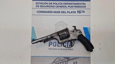 En Mar del Plata un chico de 14 años llevó un revolver a escuela y lo sacó en el aula